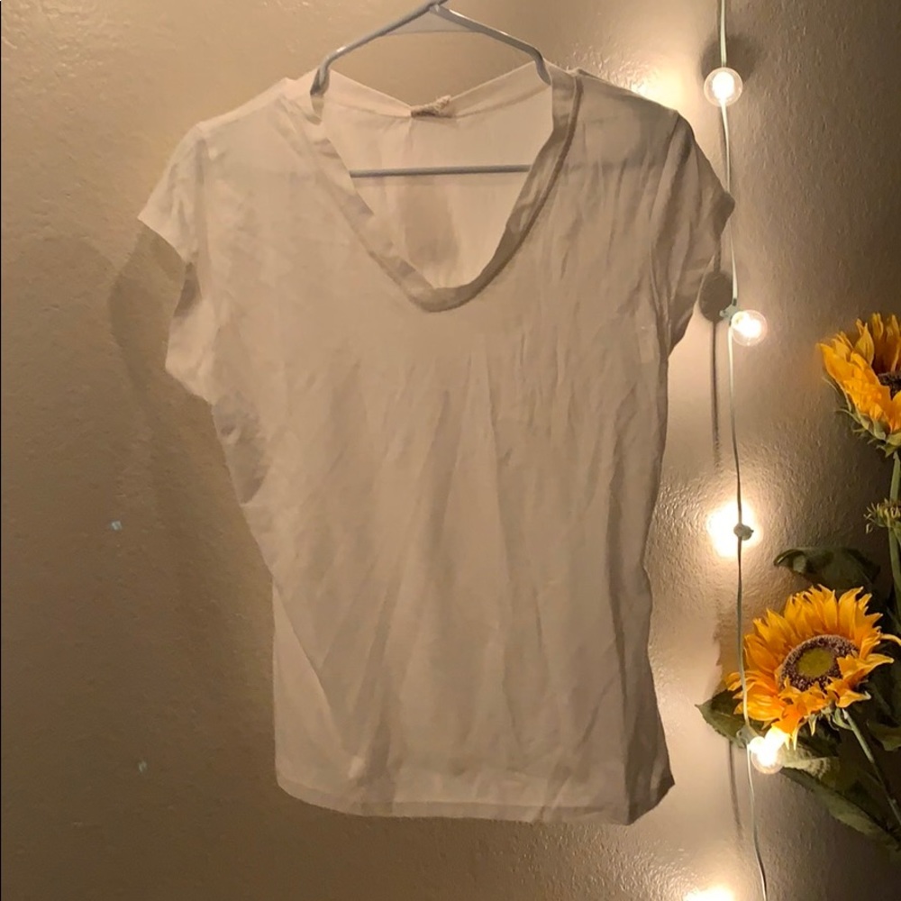 v neck t shirt